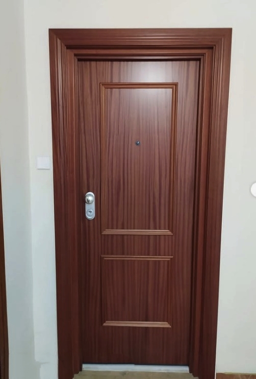 Puerta acorazada diseño exterior de dos cuadros